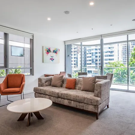Modern 2 Bedroom Apartment With Parking South Brisbane Exterior photo