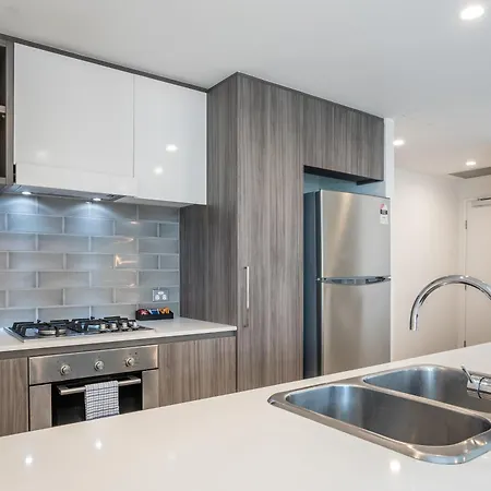 Modern 2 Bedroom Apartment With Parking South Brisbane Exterior photo
