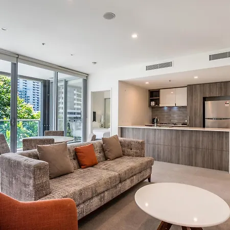 Modern 2 Bedroom Apartment With Parking South Brisbane Exterior photo