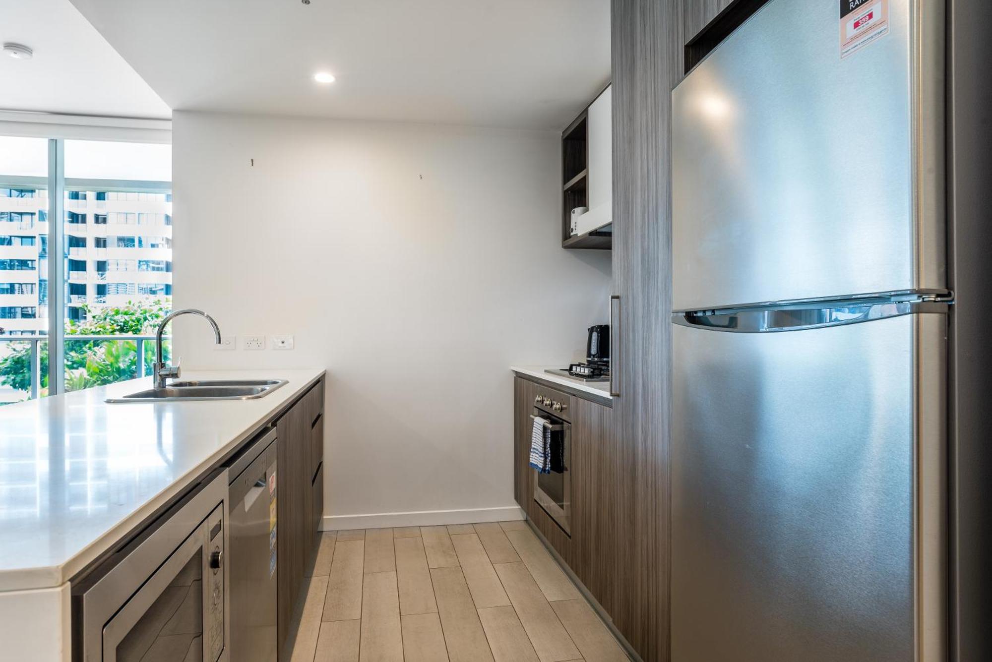 Apartment Modern 2 Bedroom With Parking South Brisbane